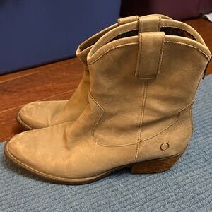 Born Light Brown Leather Heeled Boots